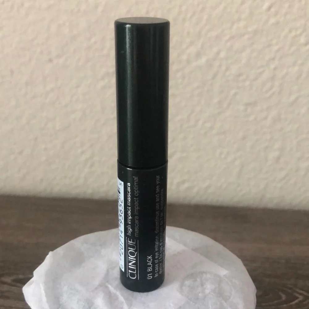 ❤️$3 NWT Clinique High Impact Mascara in Black 3.5ml